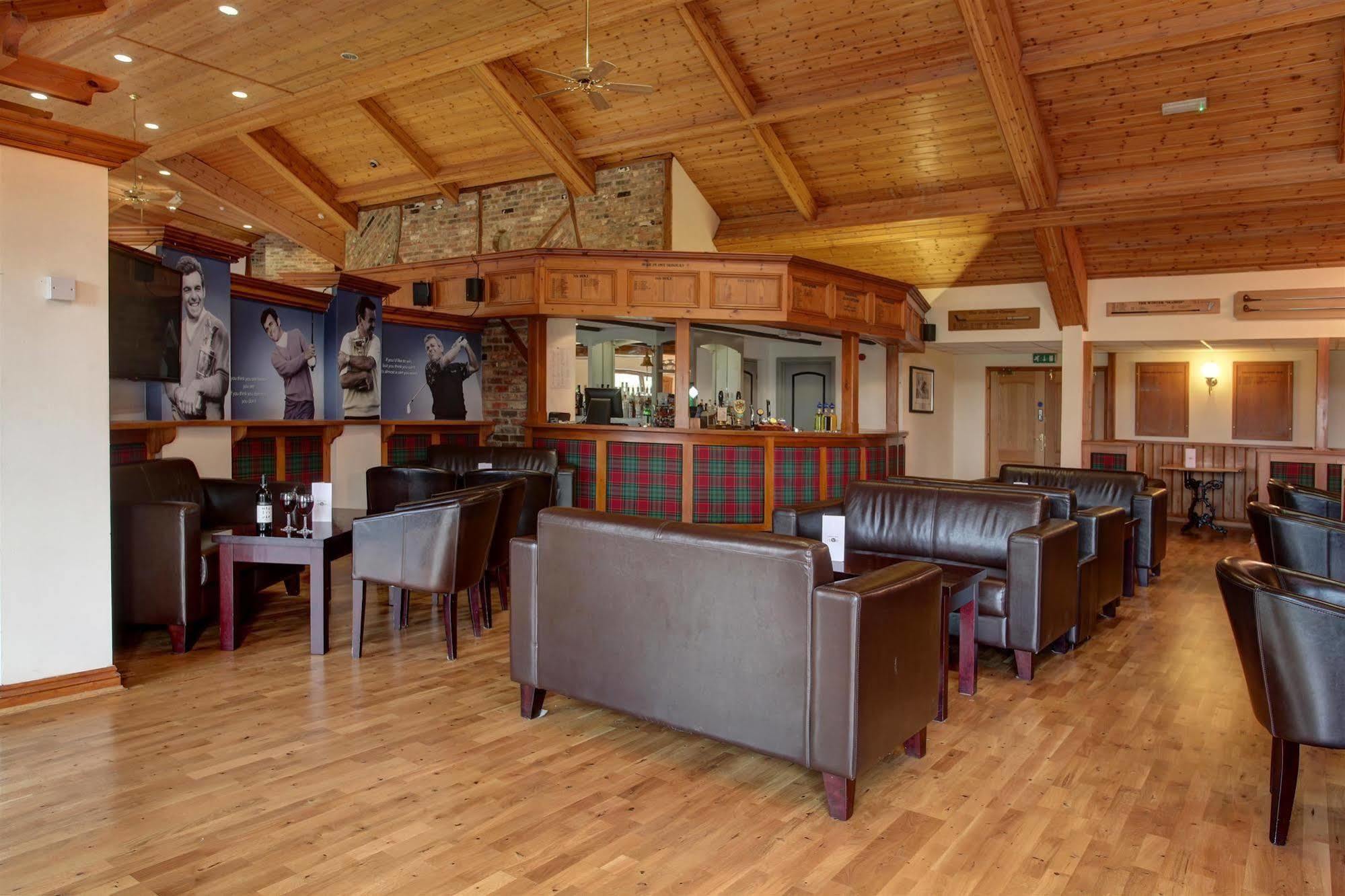 Magnolia Park Hotel, Golf & Country Club Boarstall Esterno foto