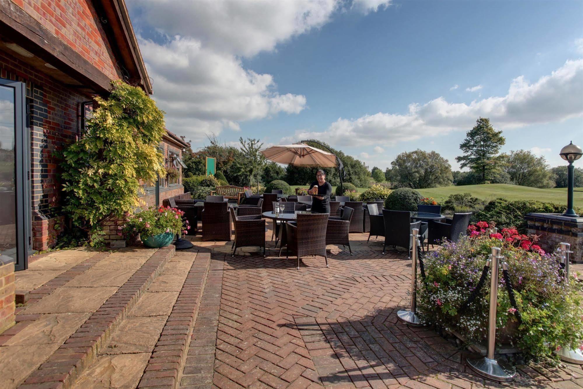 Magnolia Park Hotel, Golf & Country Club Boarstall Esterno foto