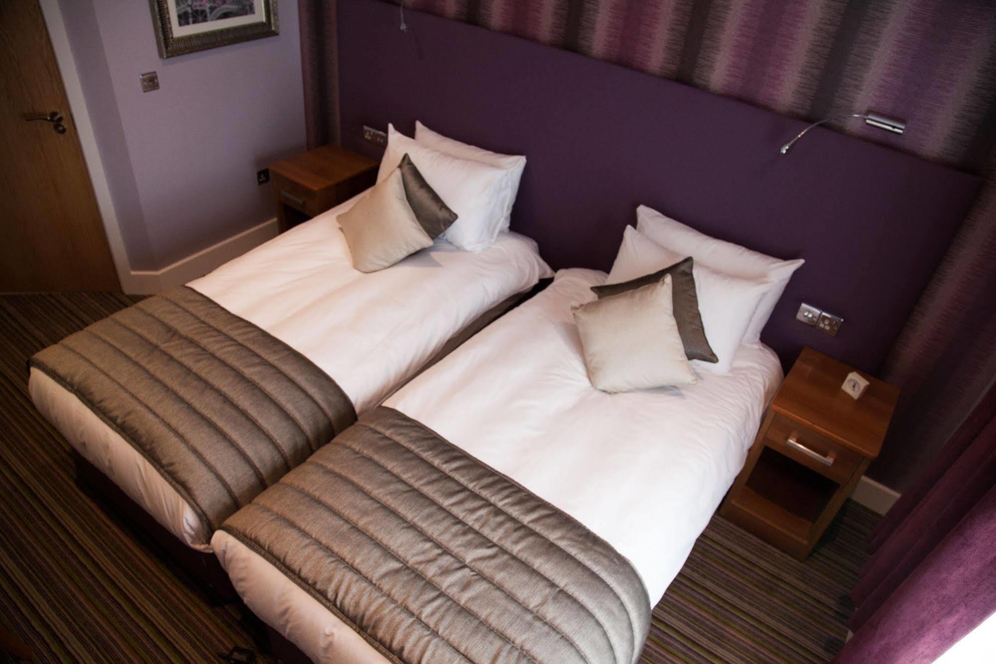 Magnolia Park Hotel, Golf & Country Club Boarstall Esterno foto